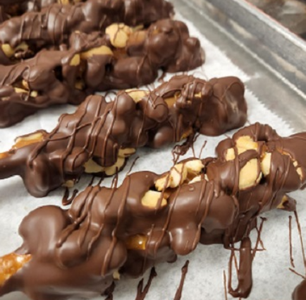  Goody Gourmet Mega Pretzel Choc Cashew Wrap